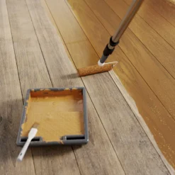 GoodHome Antique Pine Satin Floor Wood Varnish, 2.5L -Home Paint Shop goodhome antique pine satin floor wood varnish 2 5l5059340486994 02i